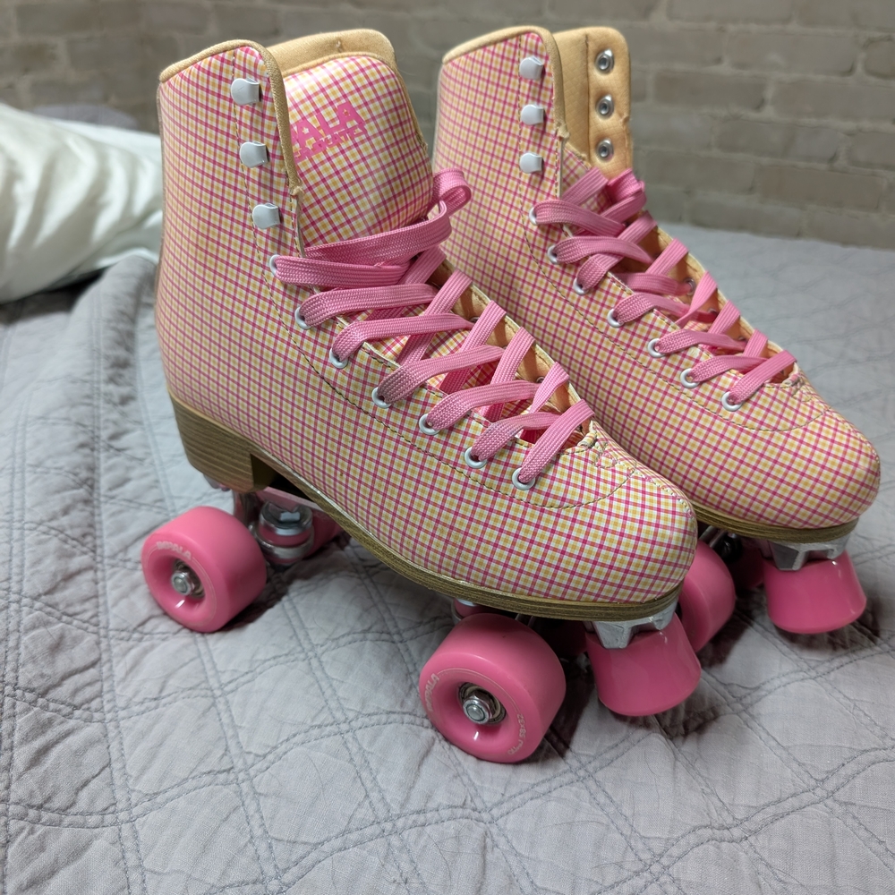 Impala Checkered Roller Skates with Pink Details